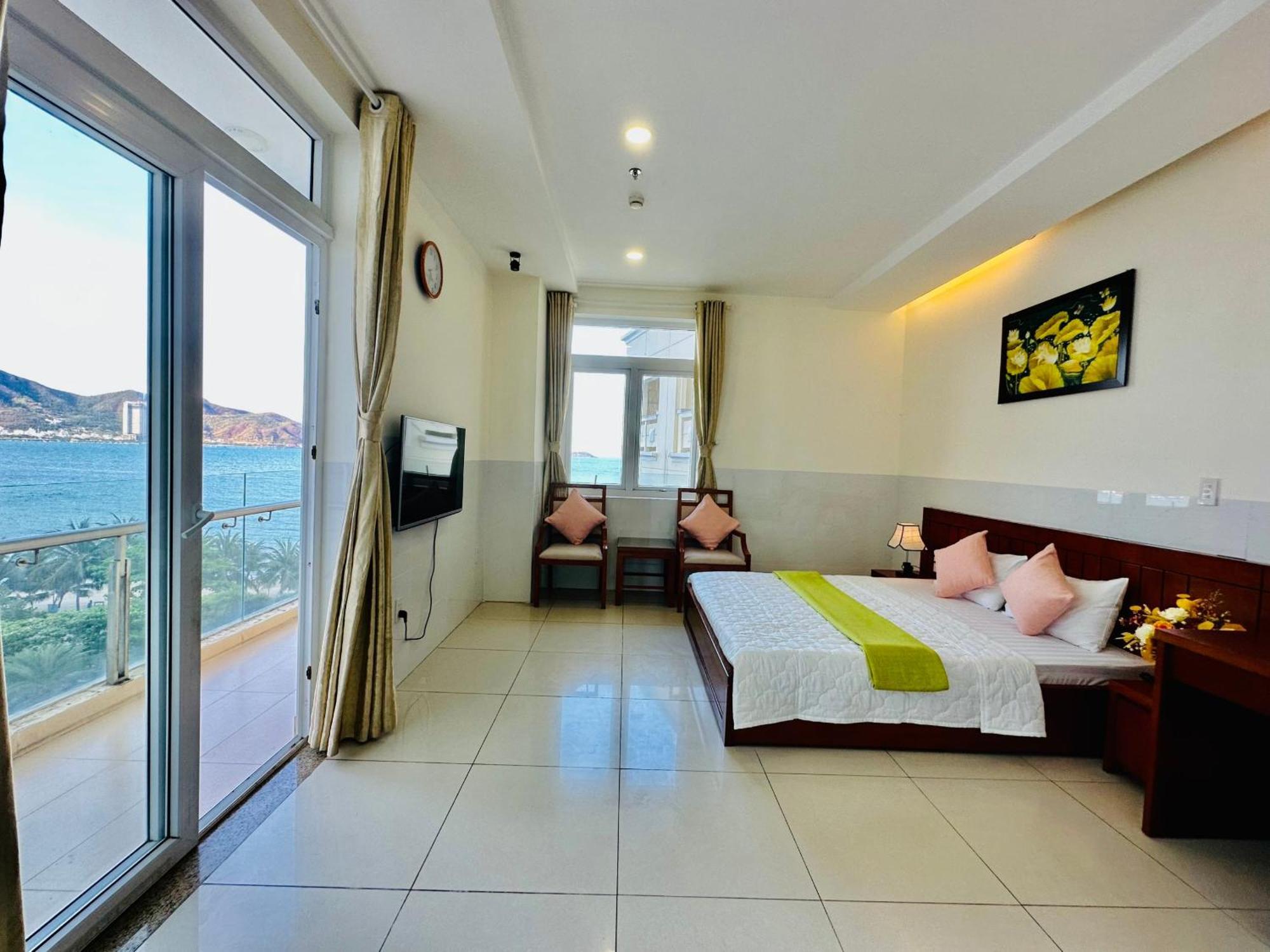 Hon Chong Hotel Nha Trang Esterno foto