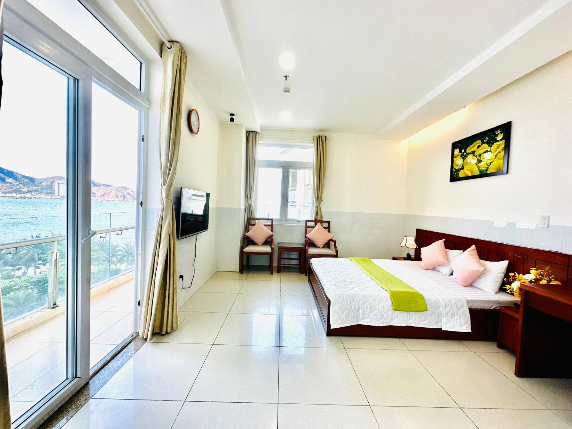 Hon Chong Hotel Nha Trang Esterno foto